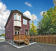 Finch - Back Exterior
