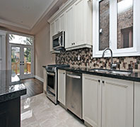 Finch - Kitchen